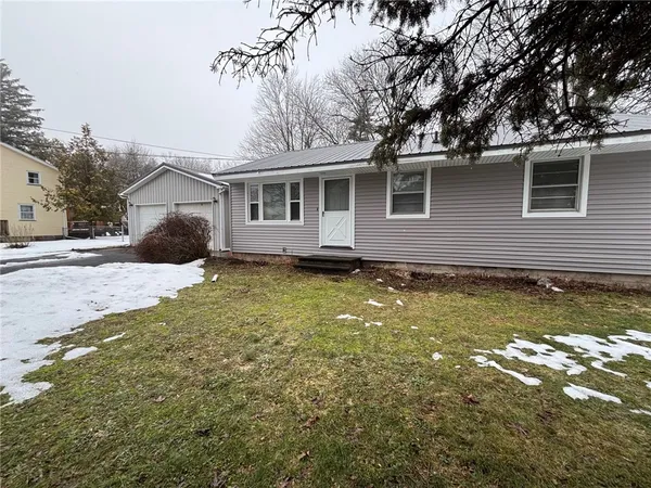 $177,900 | 9 Nelson Street, Murray, NY 14470