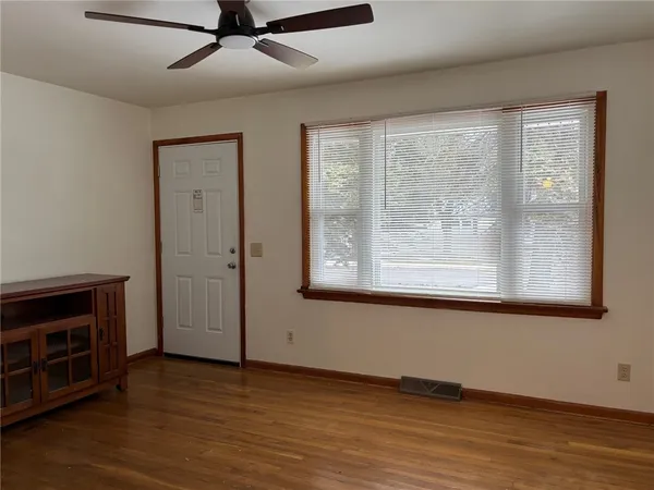 $177,900 | 9 Nelson Street, Murray, NY 14470