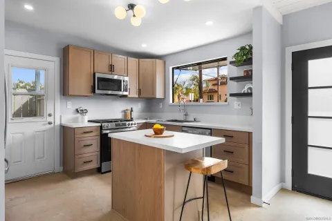 $2,395,000 | 4827 Bayard Street, San Diego, CA 92109