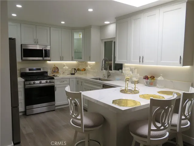 $322,500 | 3761 Lake Glen Drive, Unit 146, Yorba Linda, CA 92886