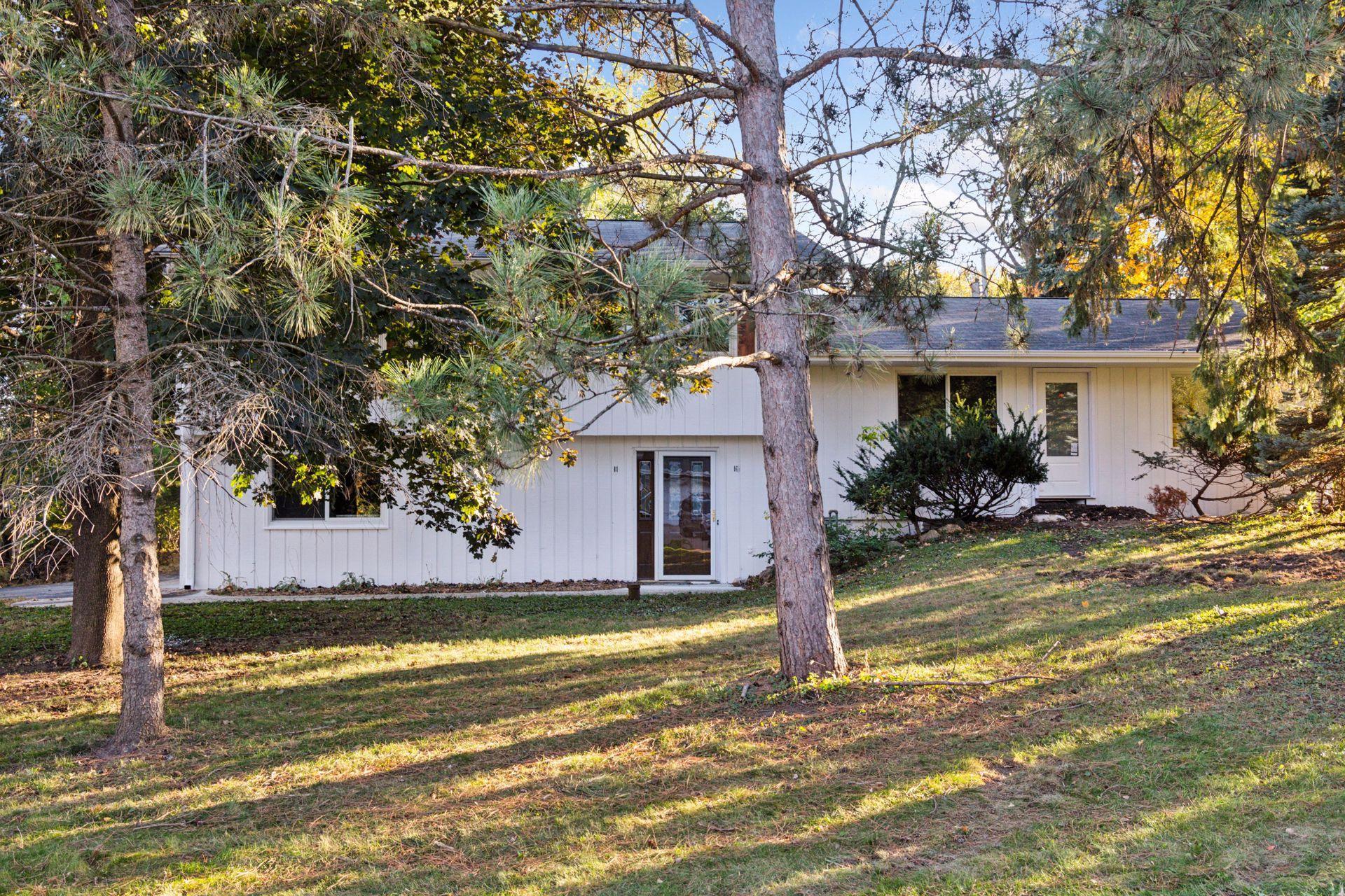 18065 Berry Lane Deephaven, MN 55391 - Photo 5 of 15