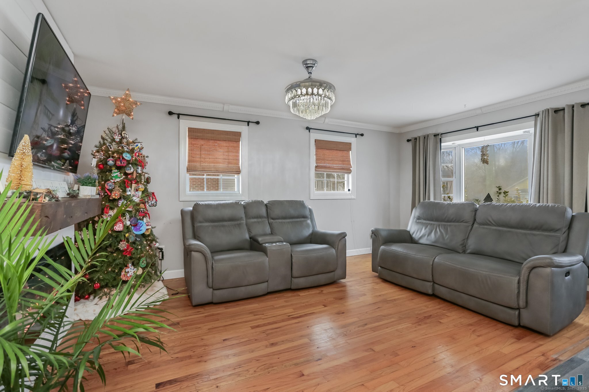 217 Merwin Avenue Milford, CT 06460 - Photo 5 of 20