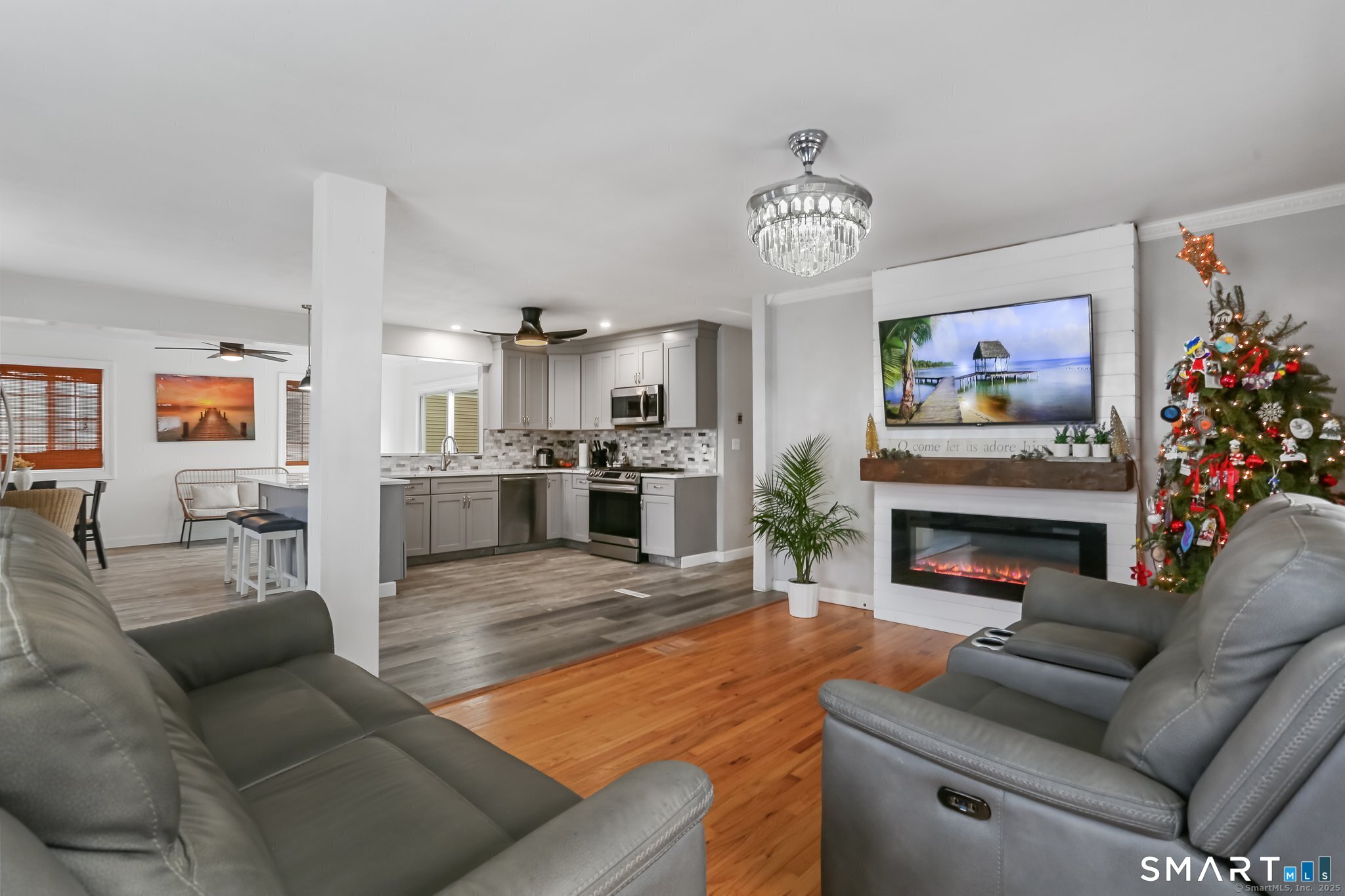 217 Merwin Avenue Milford, CT 06460 - Photo 6 of 20