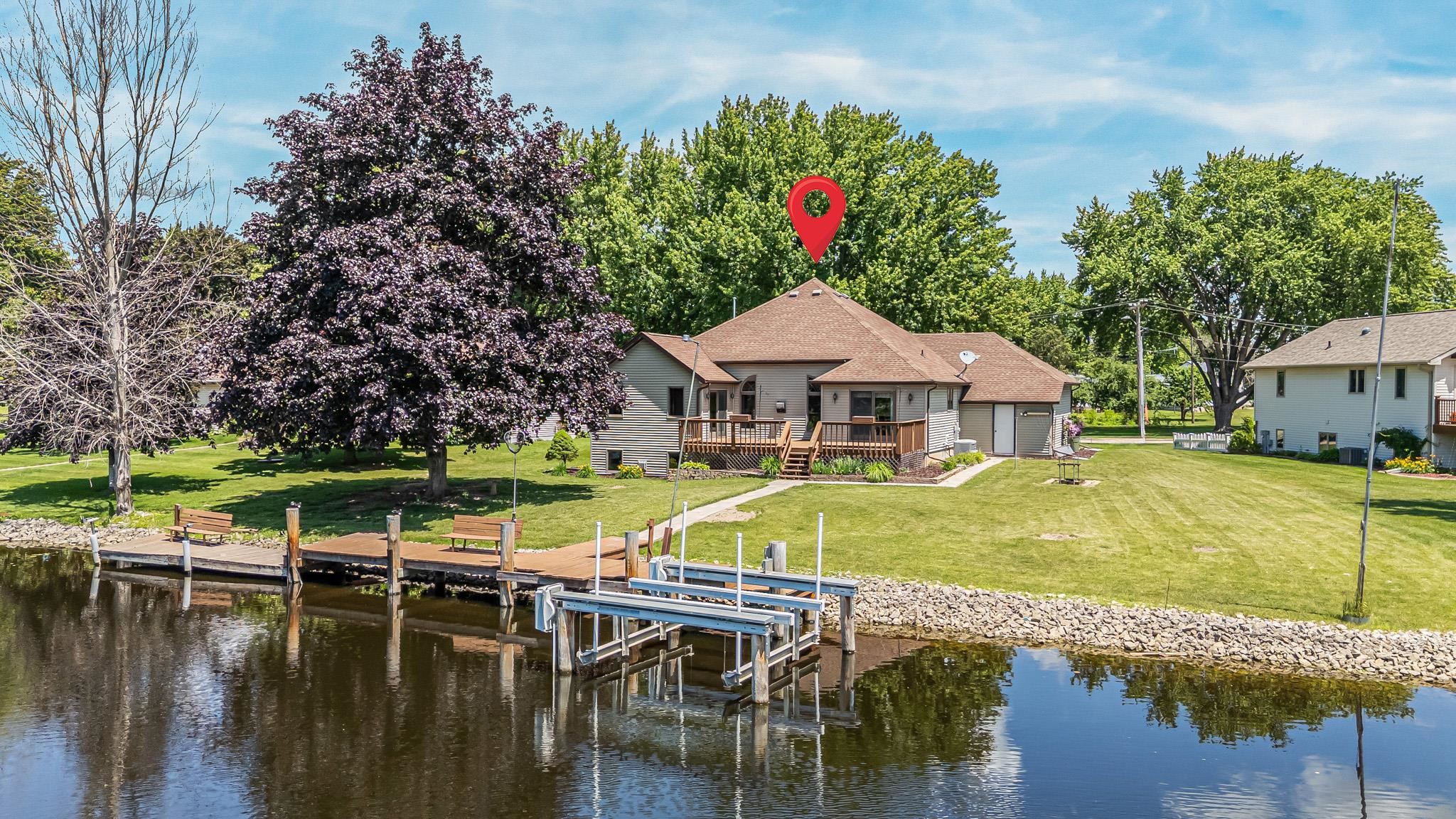 358 South 5th Street Winneconne, WI 54986 - Photo 3 of 51