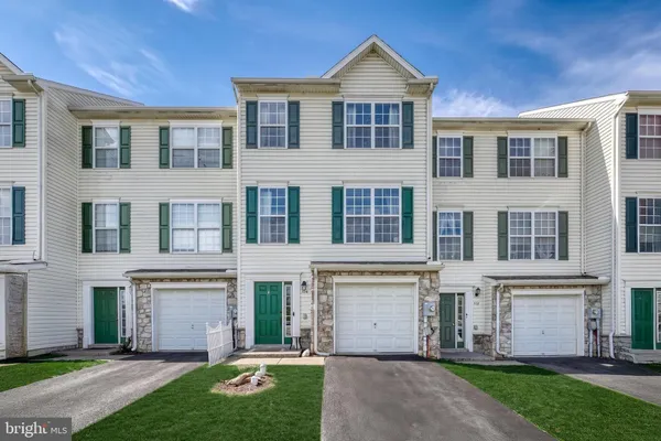 $239,900 | 354 Mesa Lane, Unit 28, York, PA 17408