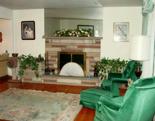 325 Goldsmith Road Pittsburgh, PA 15237 - Photo 2 of 7