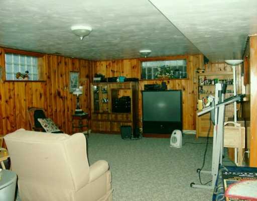325 Goldsmith Road Pittsburgh, PA 15237 - Photo 5 of 7