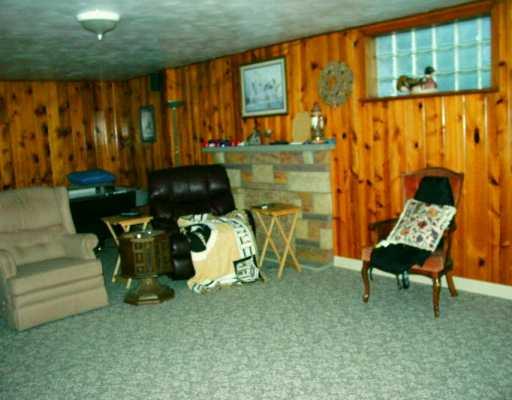 325 Goldsmith Road Pittsburgh, PA 15237 - Photo 6 of 7