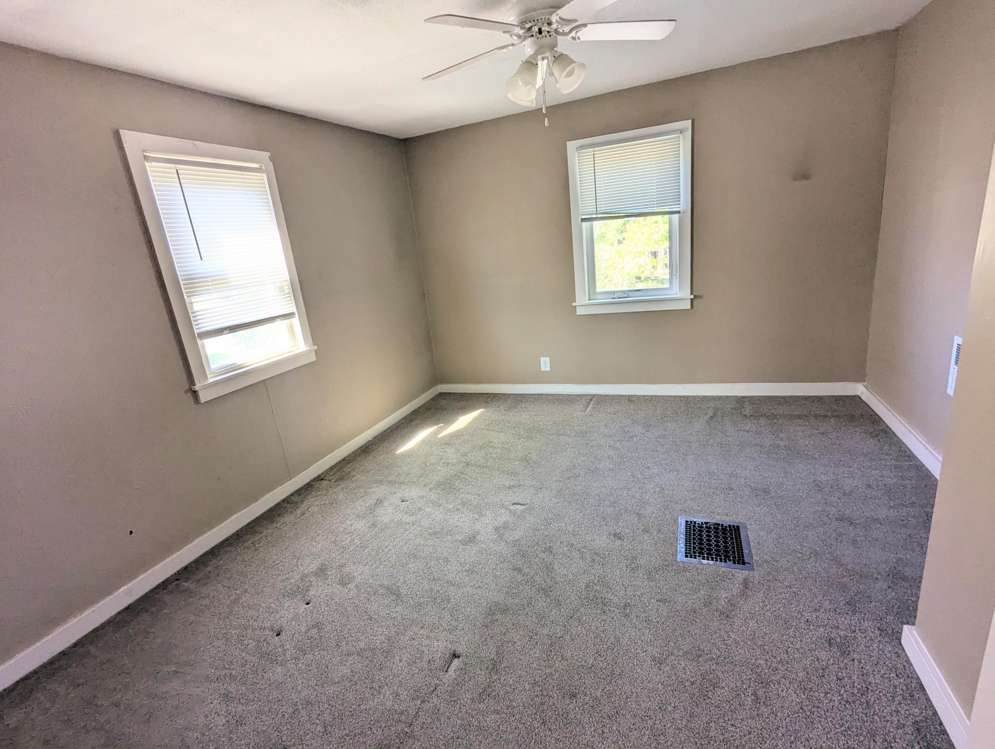 907 2nd Avenue Northwest Faribault, MN 55021 - Photo 10 of 17