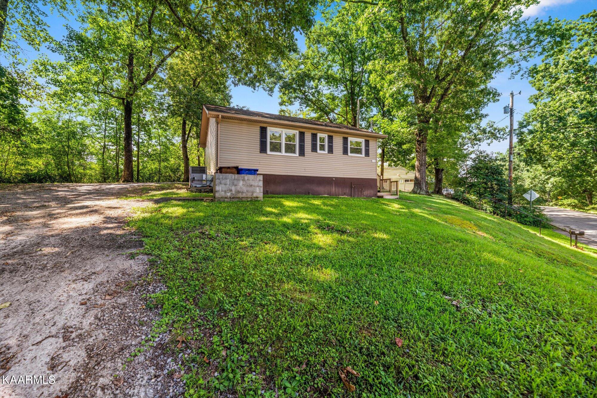 113 Wakeman Lane Oak Ridge, TN 37830 - Photo 15 of 15 15-113-Wakeman-Ln-Oak-Ridge-TN-15