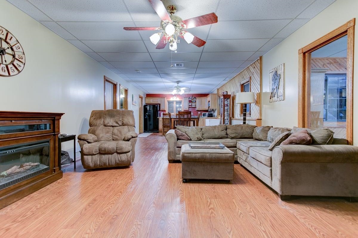 11105 Southwest 56th Terrace Augusta, KS 67010 - Photo 16 of 36