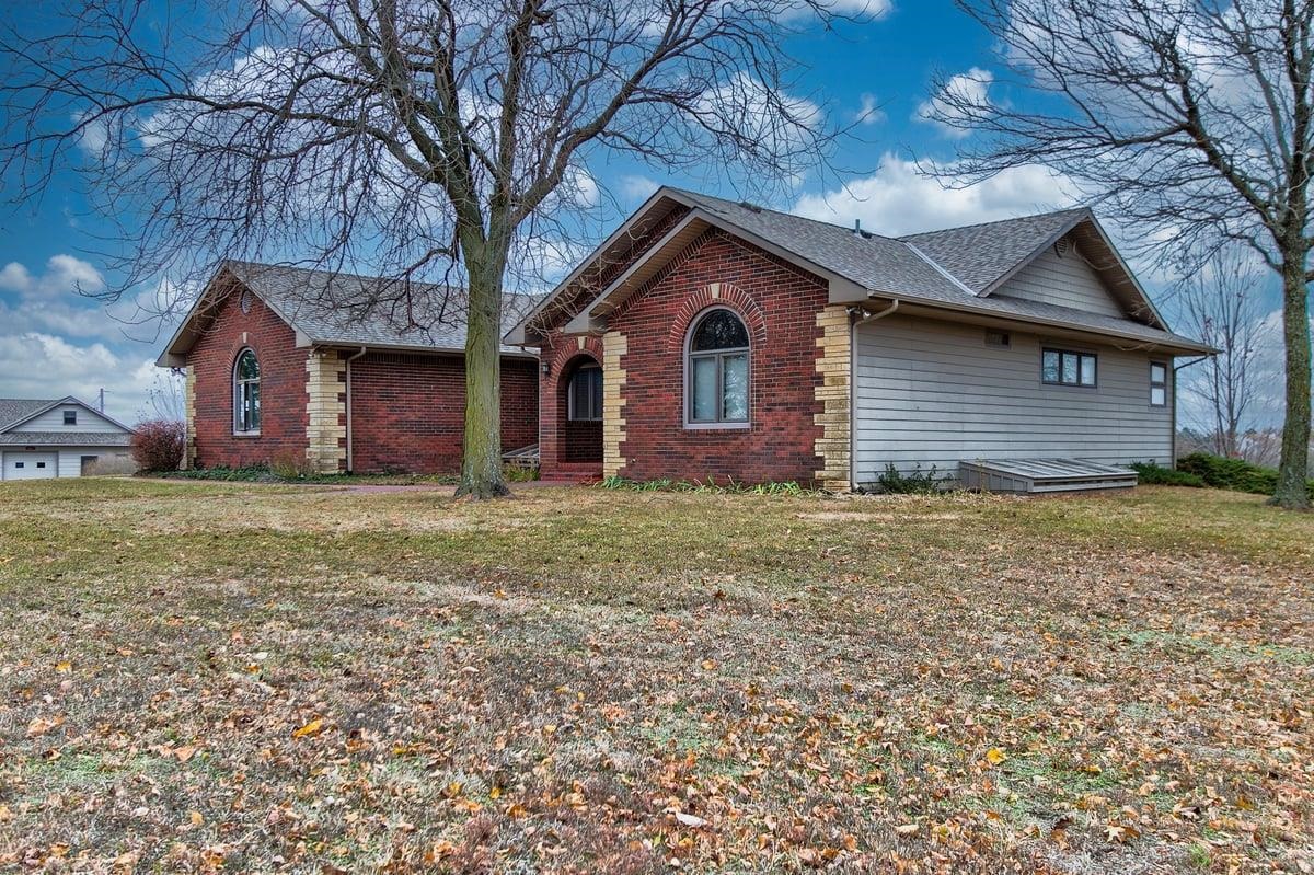 11105 Southwest 56th Terrace Augusta, KS 67010 - Photo 2 of 36