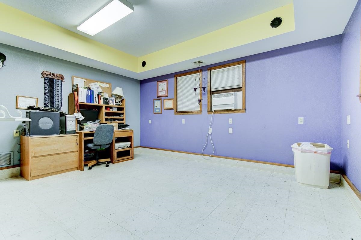 11105 Southwest 56th Terrace Augusta, KS 67010 - Photo 28 of 36