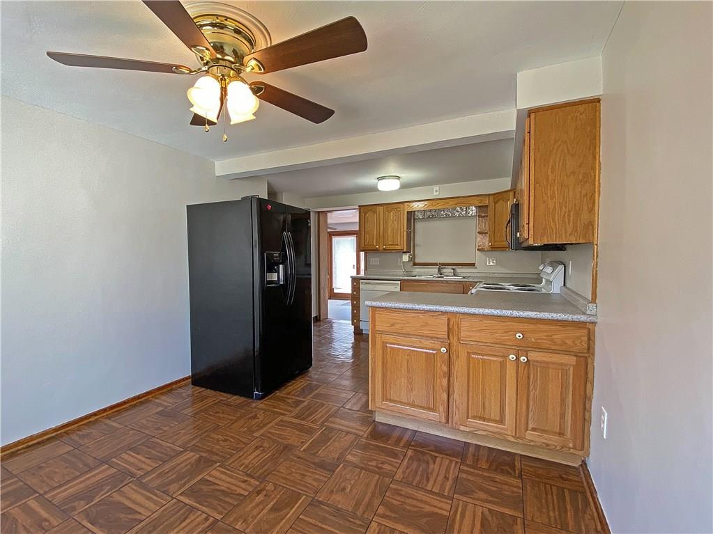 560 Adams Street Rochester, PA 15074 - Photo 12 of 25