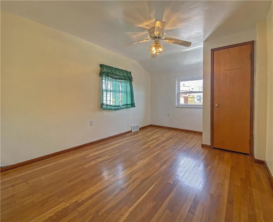 560 Adams Street Rochester, PA 15074 - Photo 15 of 25
