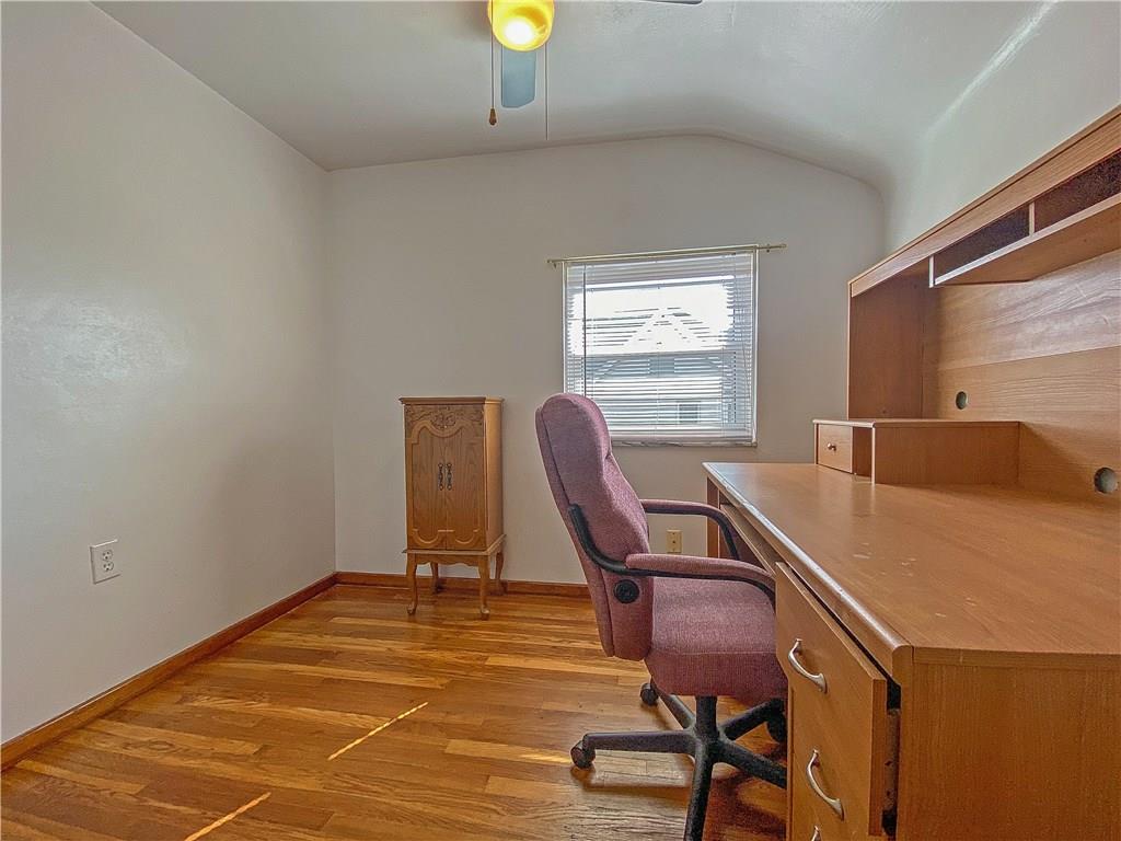 560 Adams Street Rochester, PA 15074 - Photo 17 of 25