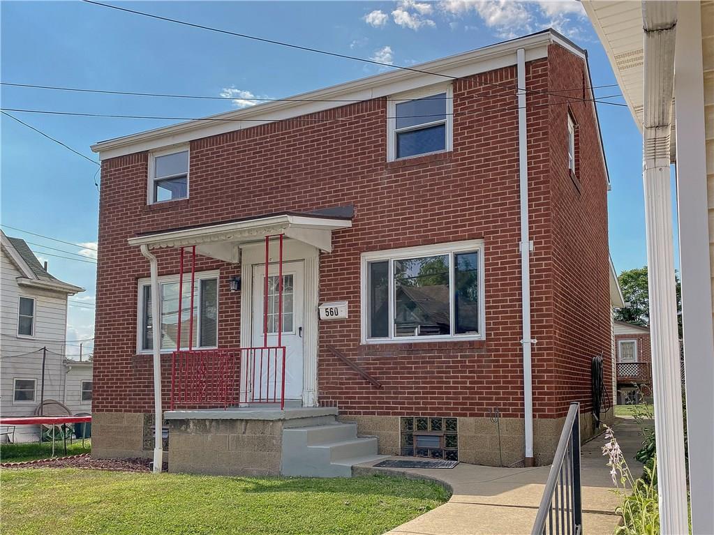 560 Adams Street Rochester, PA 15074 - Photo 3 of 25