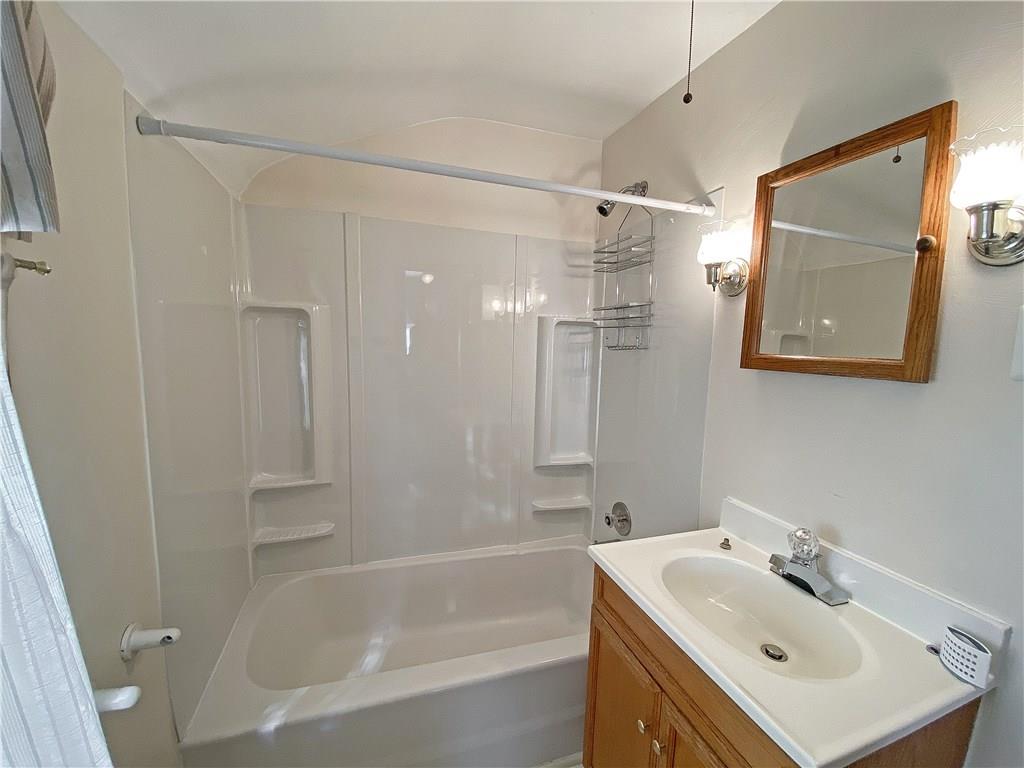 560 Adams Street Rochester, PA 15074 - Photo 21 of 25