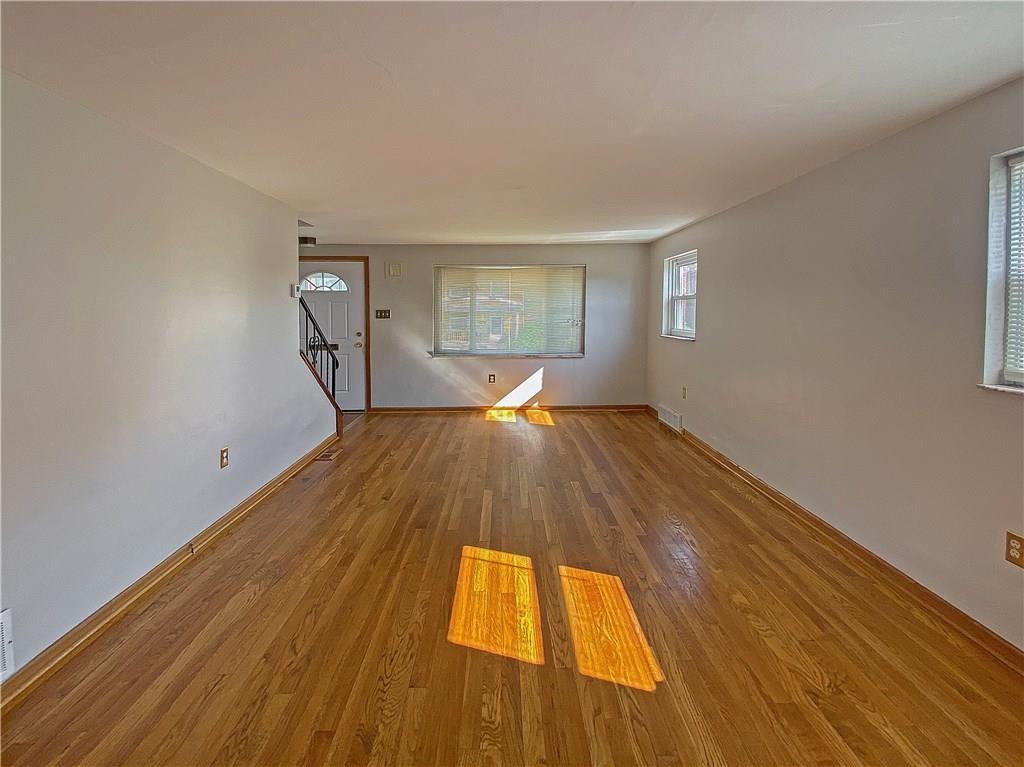 560 Adams Street Rochester, PA 15074 - Photo 7 of 25