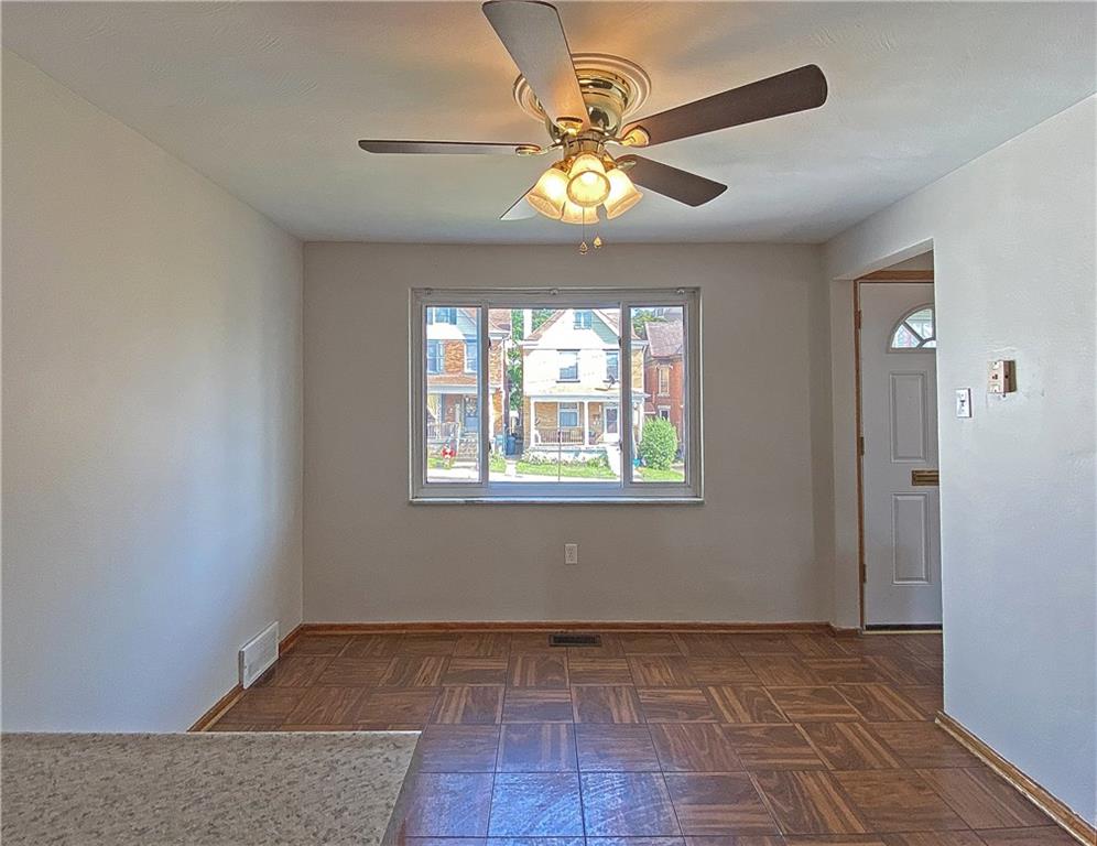 560 Adams Street Rochester, PA 15074 - Photo 10 of 25