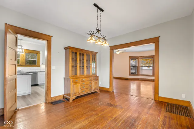 $324,900 | 818 Sycamore Street, Columbus, IN 47201