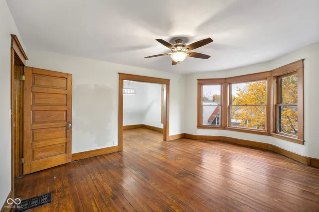 $324,900 | 818 Sycamore Street, Columbus, IN 47201