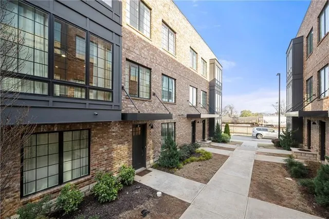 $649,999 | 269 Castleberry Station Drive Southwest, Atlanta, GA 30313