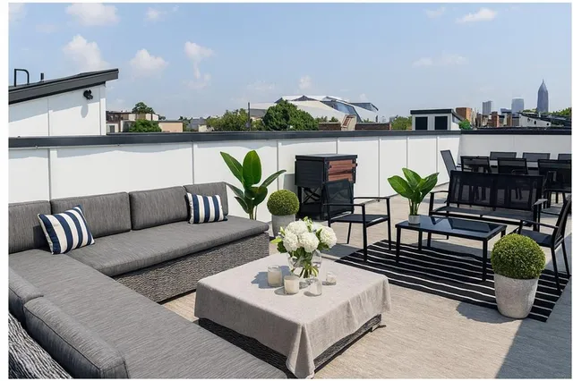 $649,999 | 269 Castleberry Station Drive Southwest, Atlanta, GA 30313