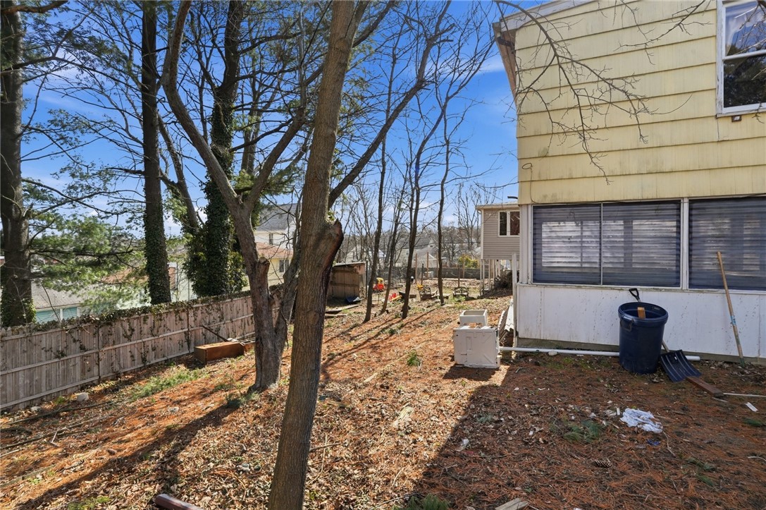 128 Clifford Street Pawtucket, RI 02860 - Photo 3 of 36