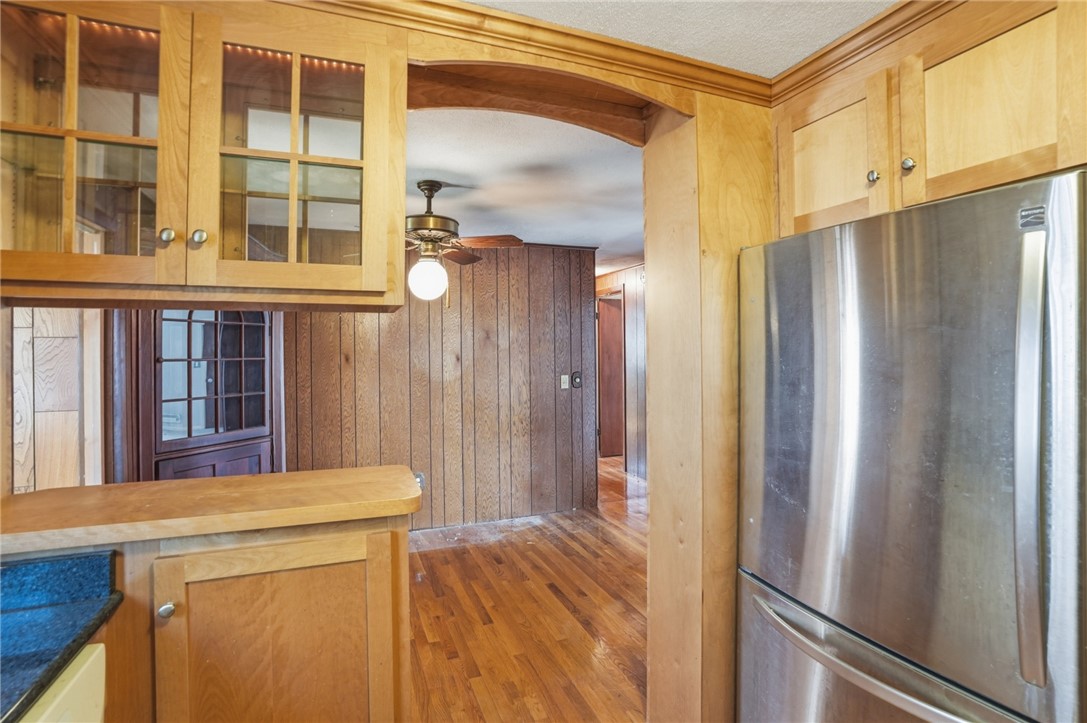 128 Clifford Street Pawtucket, RI 02860 - Photo 10 of 36