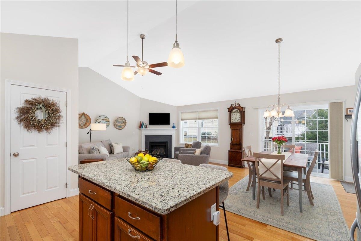 10 Marion's Way Bow, NH 03304 - Photo 4 of 32