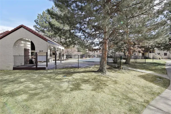 $335,000 | 4851 West 73rd Avenue, Westminster, CO 80030