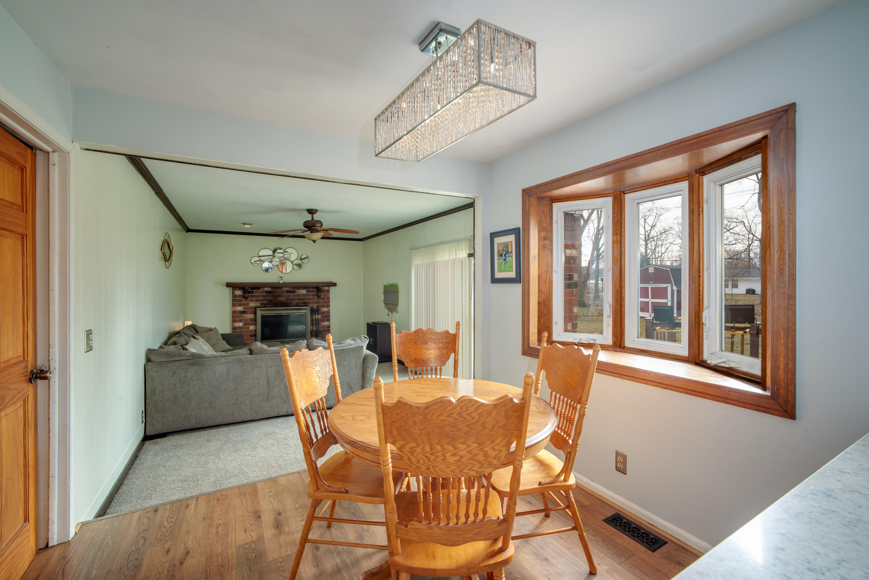 9137 Rucker Road Grosse Ile, MI 48138 - Photo 6 of 41 Eat-in breakfast nook
