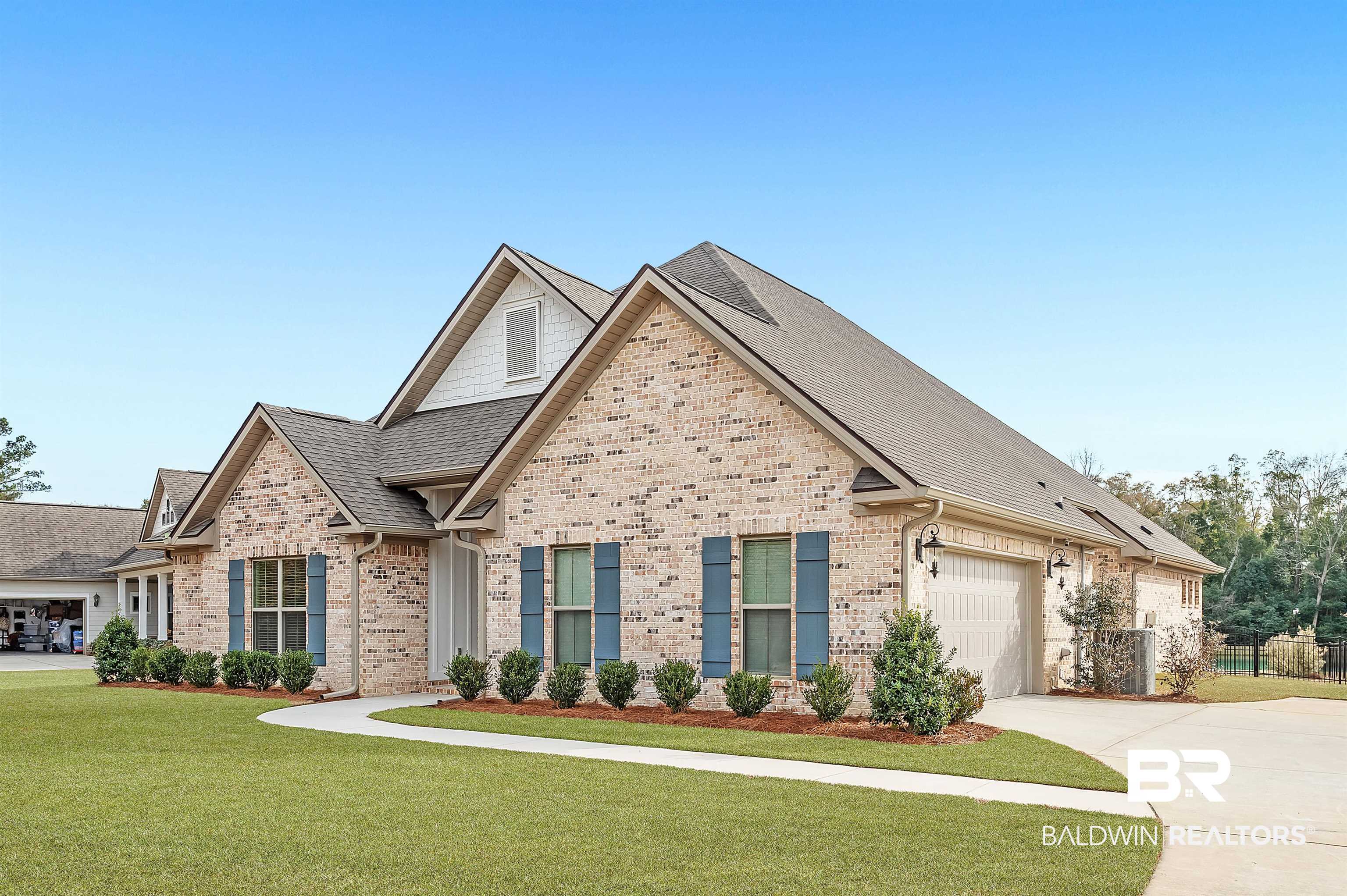 284 Fennec Street Fairhope, AL 36532 - Photo 64 of 73 Yard & Driveway
