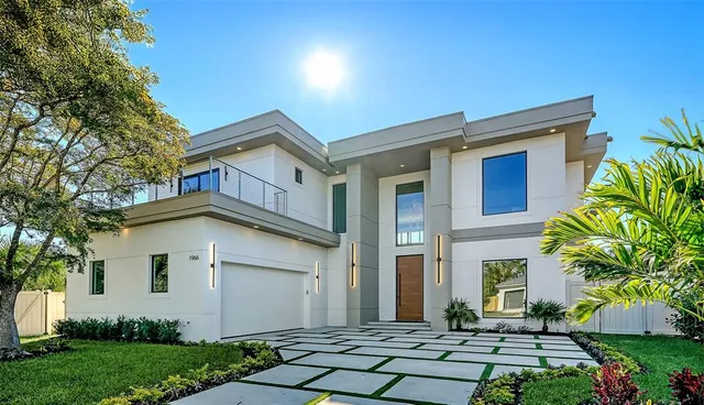 a front view of house with yard