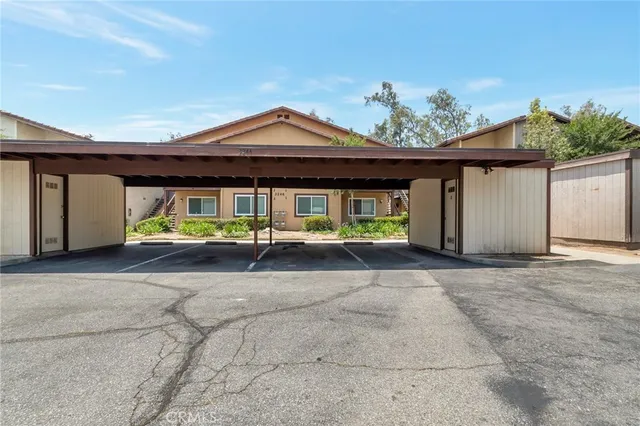 $395,000 | 3246 Little Mountain Drive, Unit D, San Bernardino, CA 92405