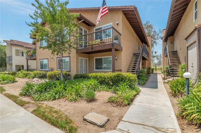 $395,000 | 3246 Little Mountain Drive, Unit D, San Bernardino, CA 92405