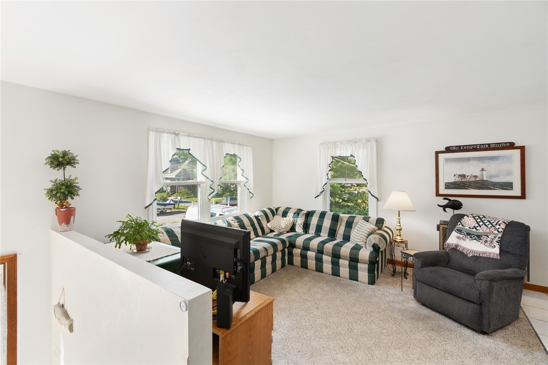 65 Alder Road South Kingstown, RI 02879 - Photo 23 of 40 Gallery Image 23