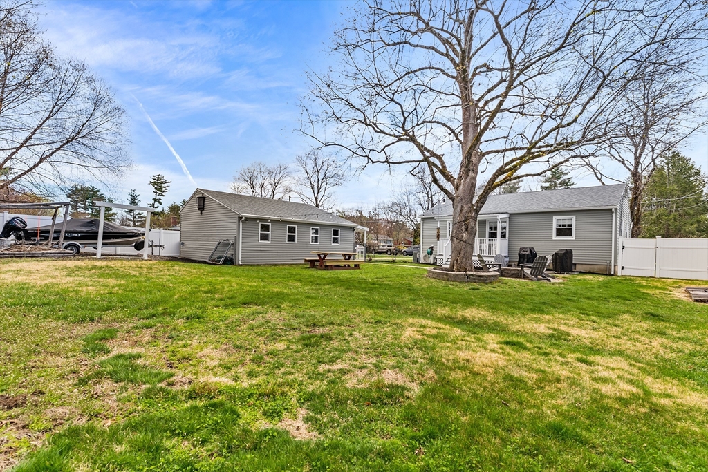 64 Rochford Circle Springfield, MA 01128 - Photo 31 of 36