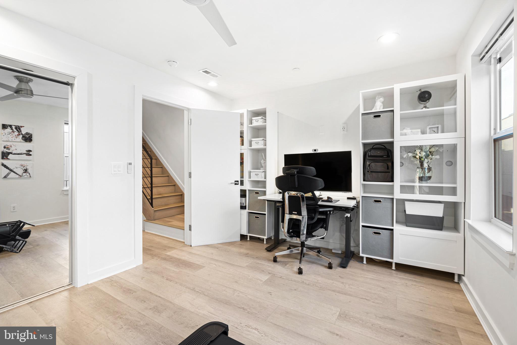 627 McClellan Street Philadelphia, PA 19148 - Photo 18 of 34 Guest room 2