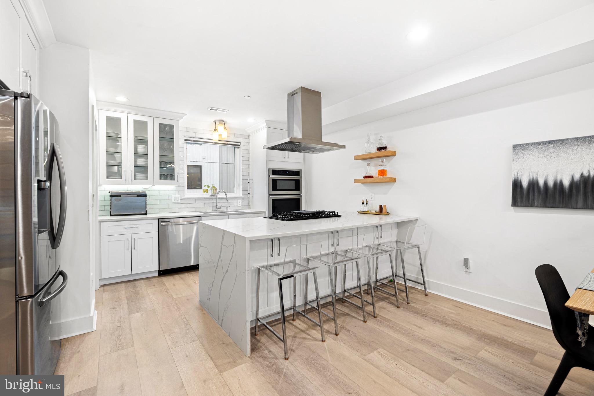 627 McClellan Street Philadelphia, PA 19148 - Photo 6 of 34