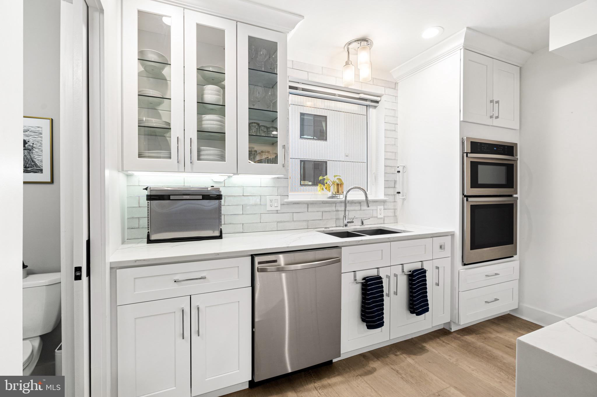 627 McClellan Street Philadelphia, PA 19148 - Photo 7 of 34