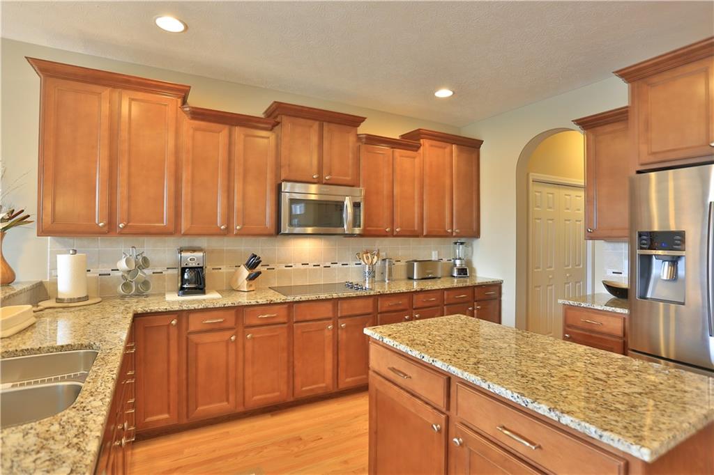 12495 Wolverton Way Fishers, IN 46037 - Photo 8 of 24 Gallery Image 8