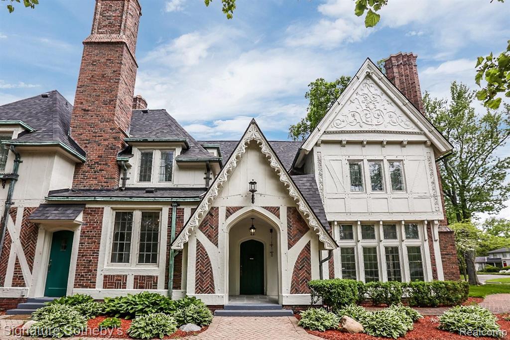 110 Cloverly Road Grosse Pointe Farms, MI 48236 - Photo 3 of 58