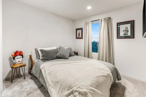 $820,000 | 506 Willowmore Street, Vista, CA 92081