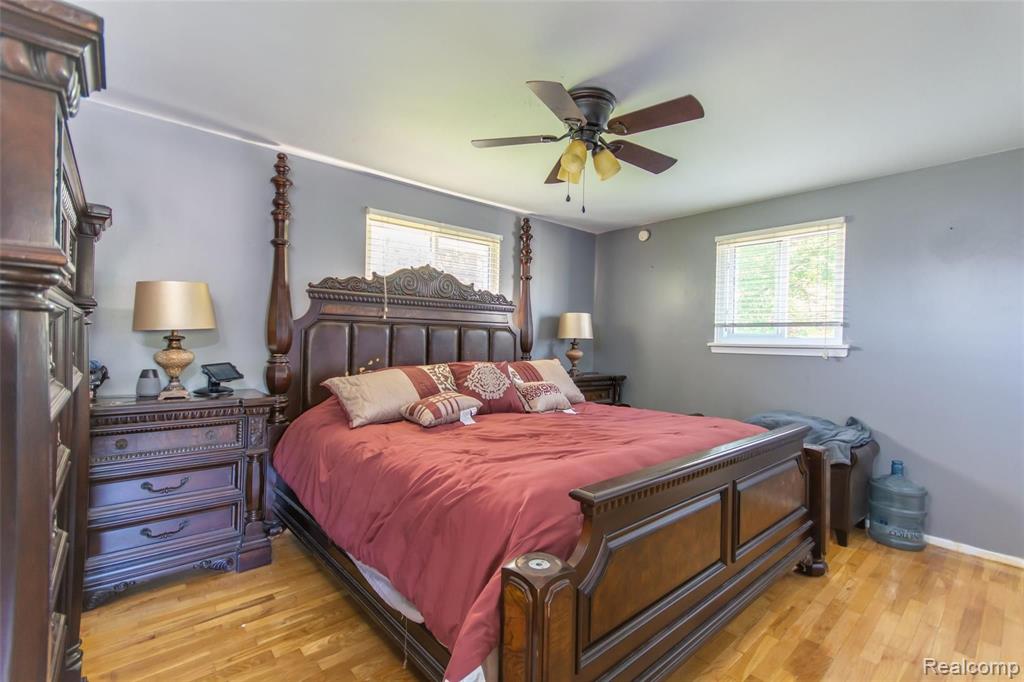 5445 Corunna Road Flint, MI 48532 - Photo 11 of 28