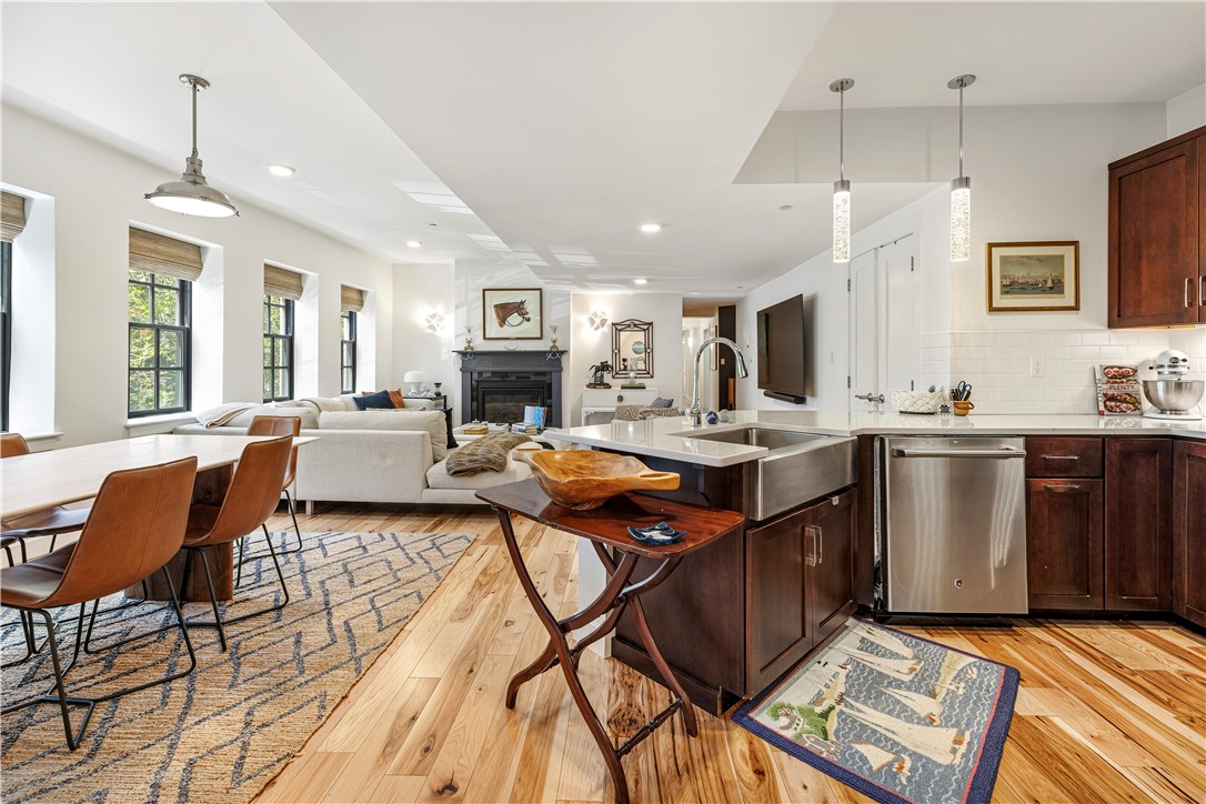 27 High Street, Unit 2 Newport, RI 02840 - Photo 14 of 46