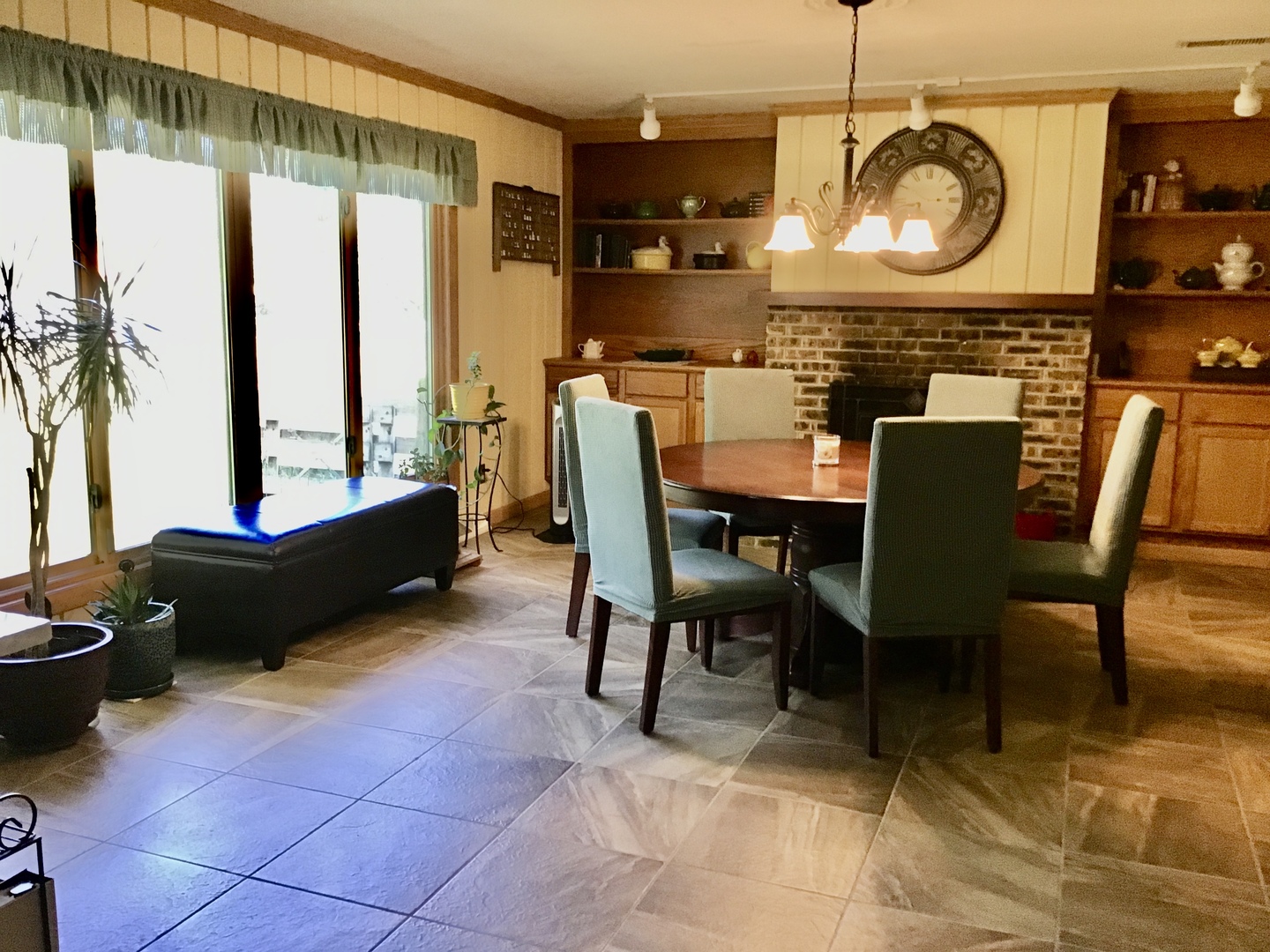 2231 Garden Road Aurora, IL 60506 - Photo 7 of 22