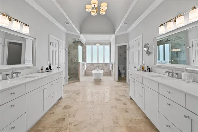 a view of a tennis court