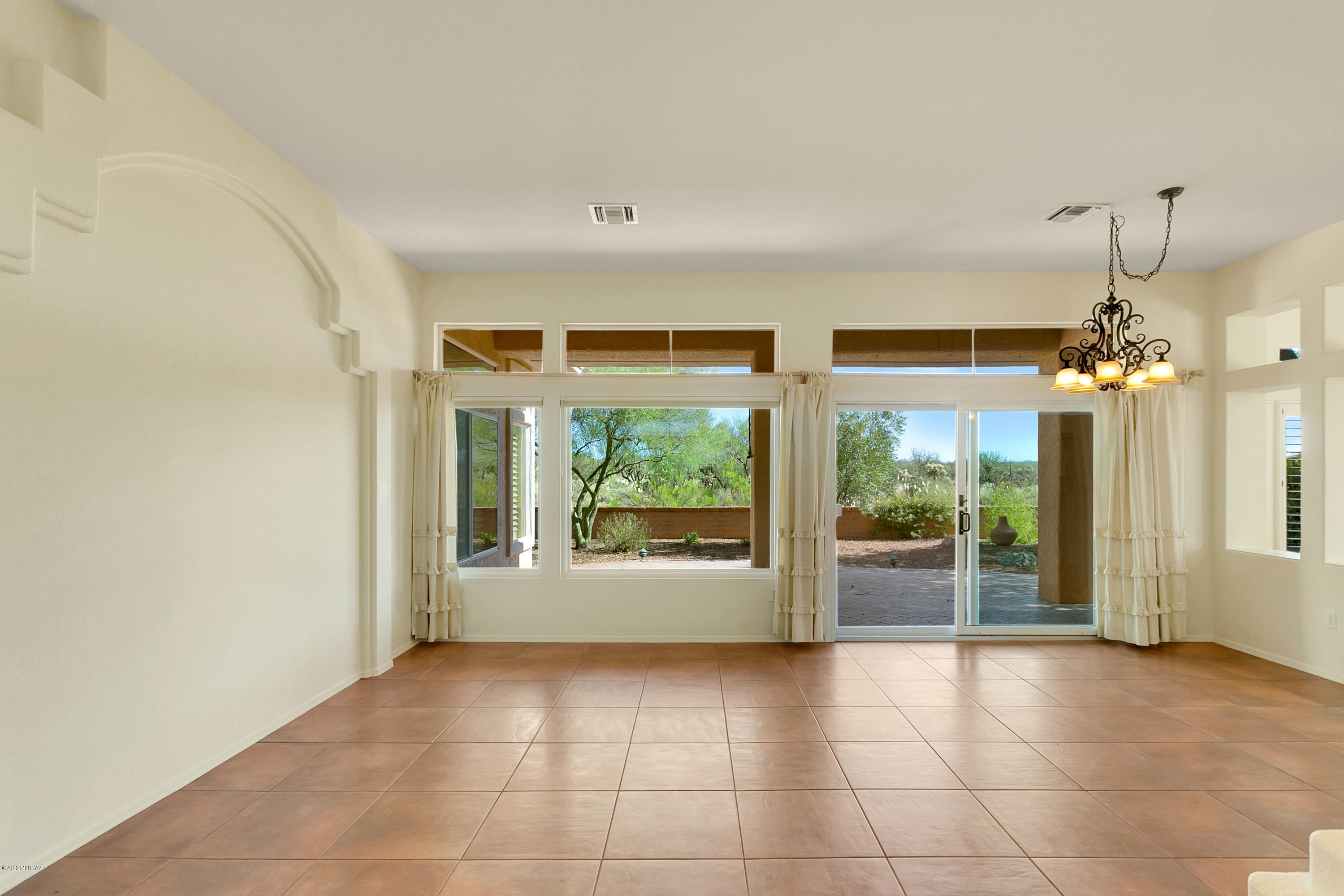 1621 East Crown Ridge Way Oro Valley, AZ 85755 - Photo 17 of 37